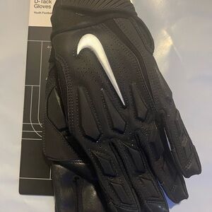 Nike Black and White Athletic Gloves